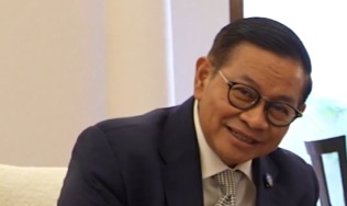 Gubernur DKI Jakarta Pramono Anung turun langsung memantau pelaksanaan ibadah malam Natal 2025 dengan mengunjungi sejumlah gereja di Ibu Kota. (X@Pramono Anung)